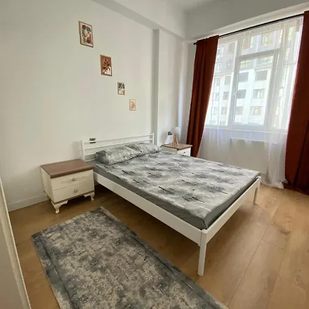 Comfy Flat With Central Location In Fikirtepe 이스탄불
