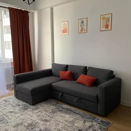 Comfy Flat With Central Location In Fikirtepe